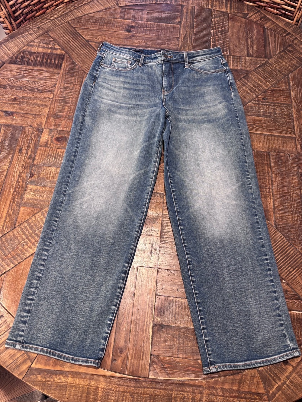 NYDJ Jemma Barrel Jeans in size 12 in faded wash